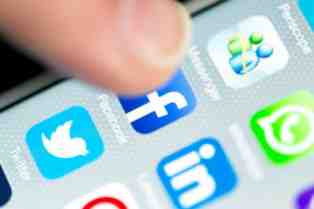 6 SIGHS TO NO THAT U ARE A SOCIAL MEDIAL ADDICT, (Technology)